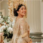 Creative and supportive tutor specialising in fashion, illustration, and design. Lessons suit beginners or aspiring students.